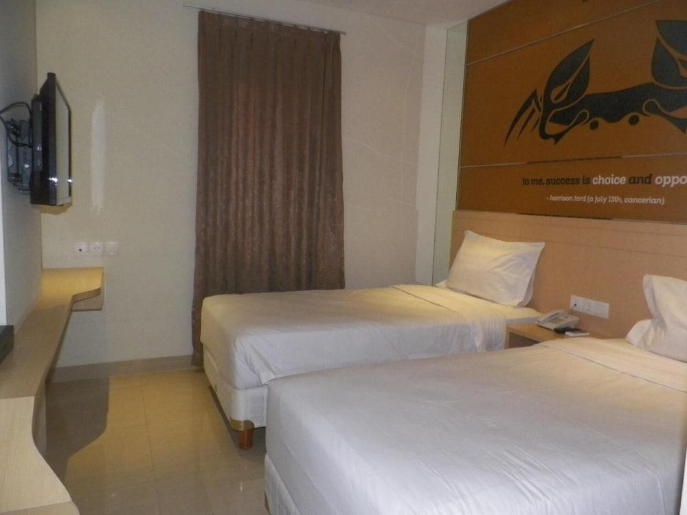 Zodiak Asia Afrika By Kagum Hotels Μπαντούνγκ Εξωτερικό φωτογραφία