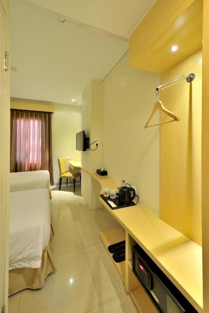 Zodiak Asia Afrika By Kagum Hotels Μπαντούνγκ Εξωτερικό φωτογραφία
