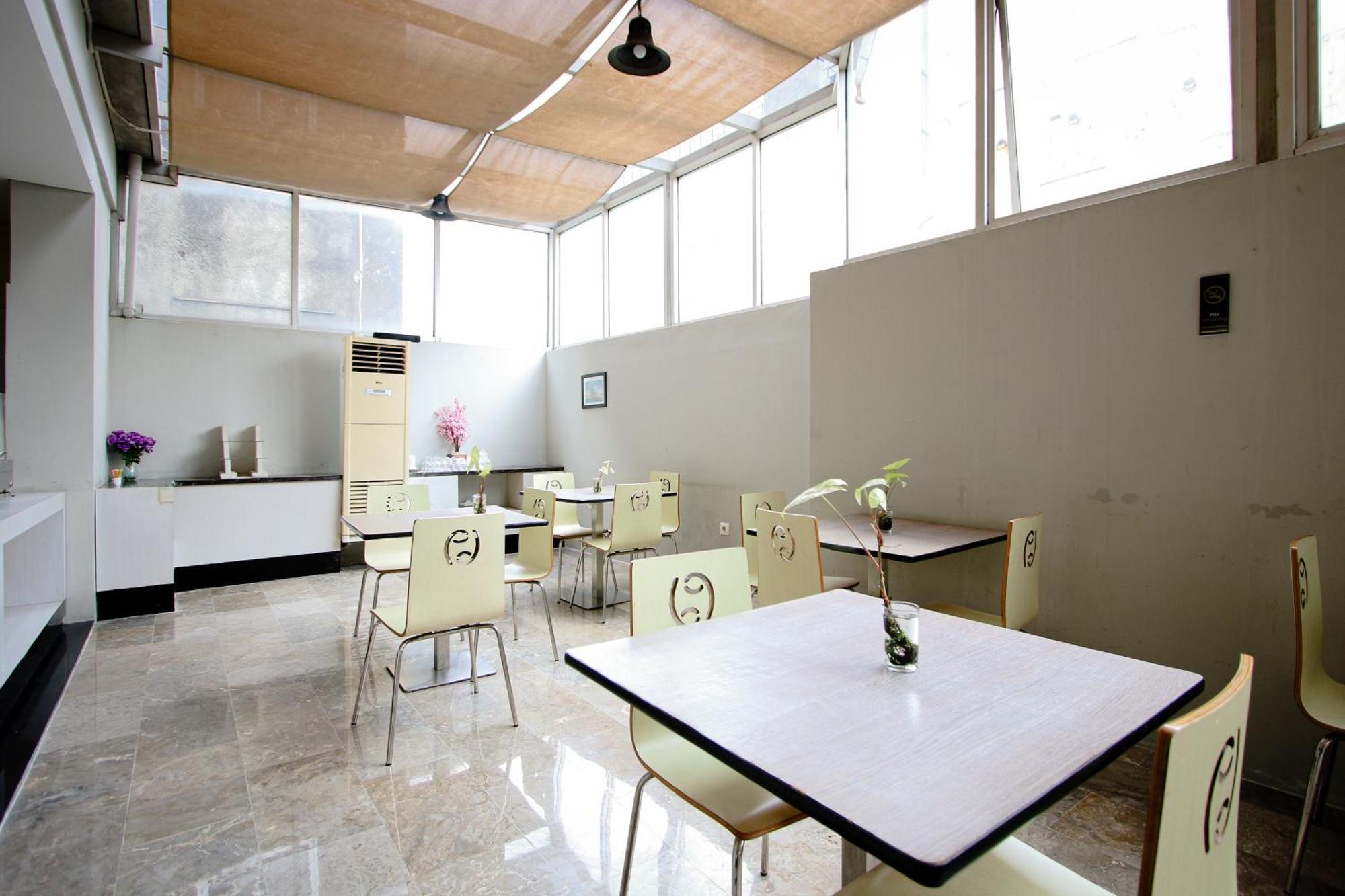 Zodiak Asia Afrika By Kagum Hotels Μπαντούνγκ Εξωτερικό φωτογραφία
